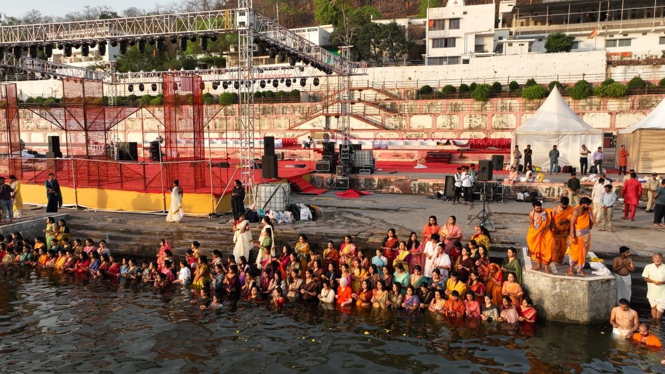 CM Yadav attended the closing ceremony of 'Ekatma Parv' on Shankar Prakatotsav in Omkareshwar