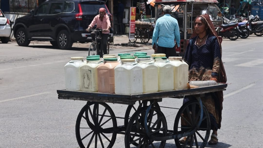 Illegal Water Connections in Indore Slums Leave Legal Colonies Struggling for Water