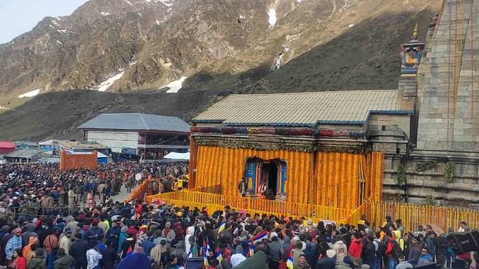 Kedarnath Dham Doors opened devotees crowd gathered Dham decorated with flowers Chardham Yatra Watch Photos