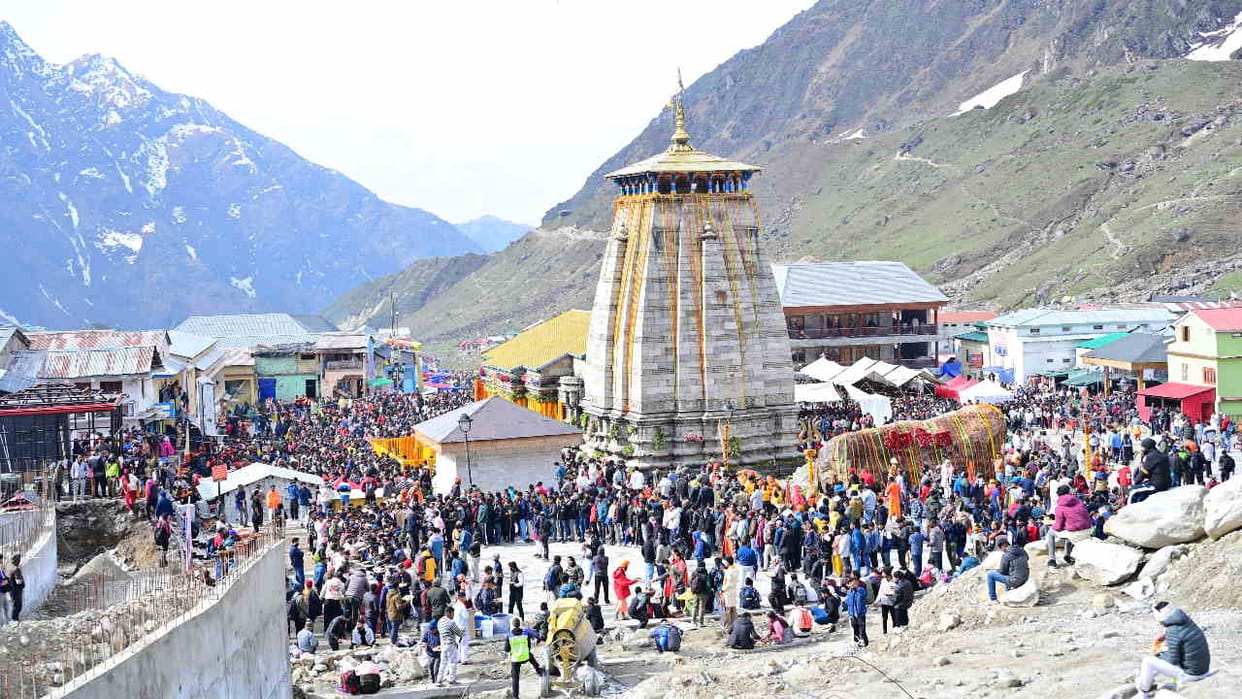 Amid India-Pakistan war Chardham Yatra Heli Service suspended till further orders Uttarakhand News