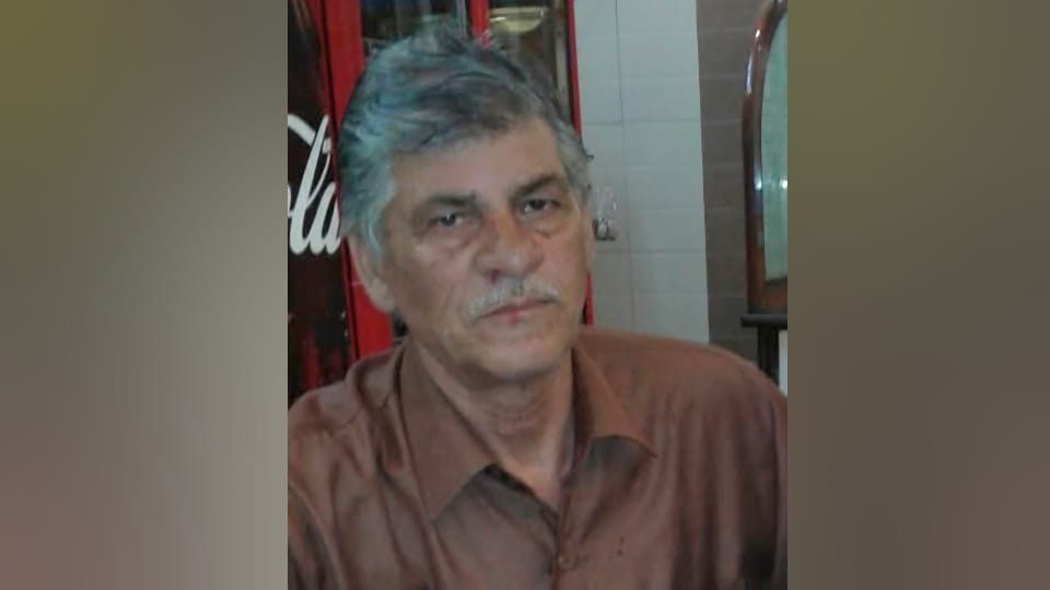 Nainital News communal tension in Nainital clashes with police markets closed Hotels empty bookings cancelled