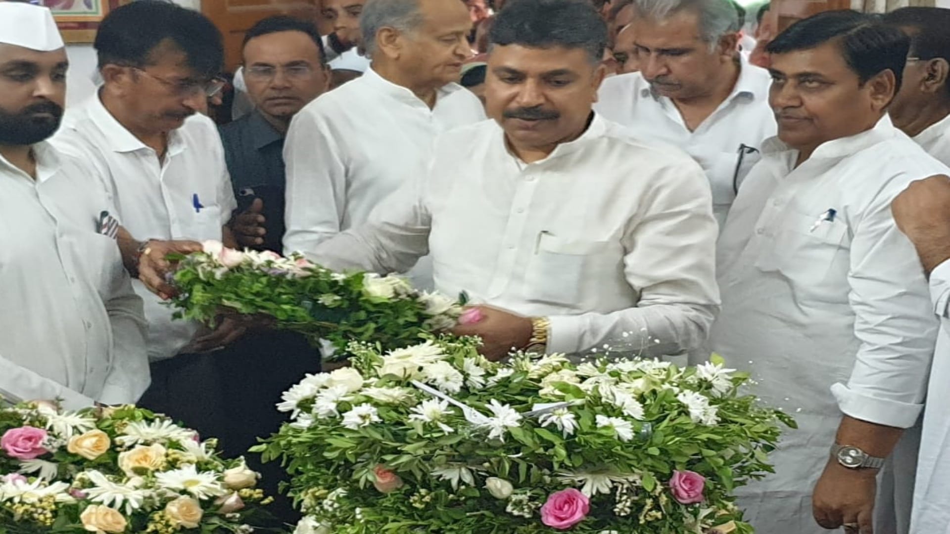 Udaipur News: Congress veterans arrived to pay their last respect to Girija Vyas, funeral will be held at 4 pm