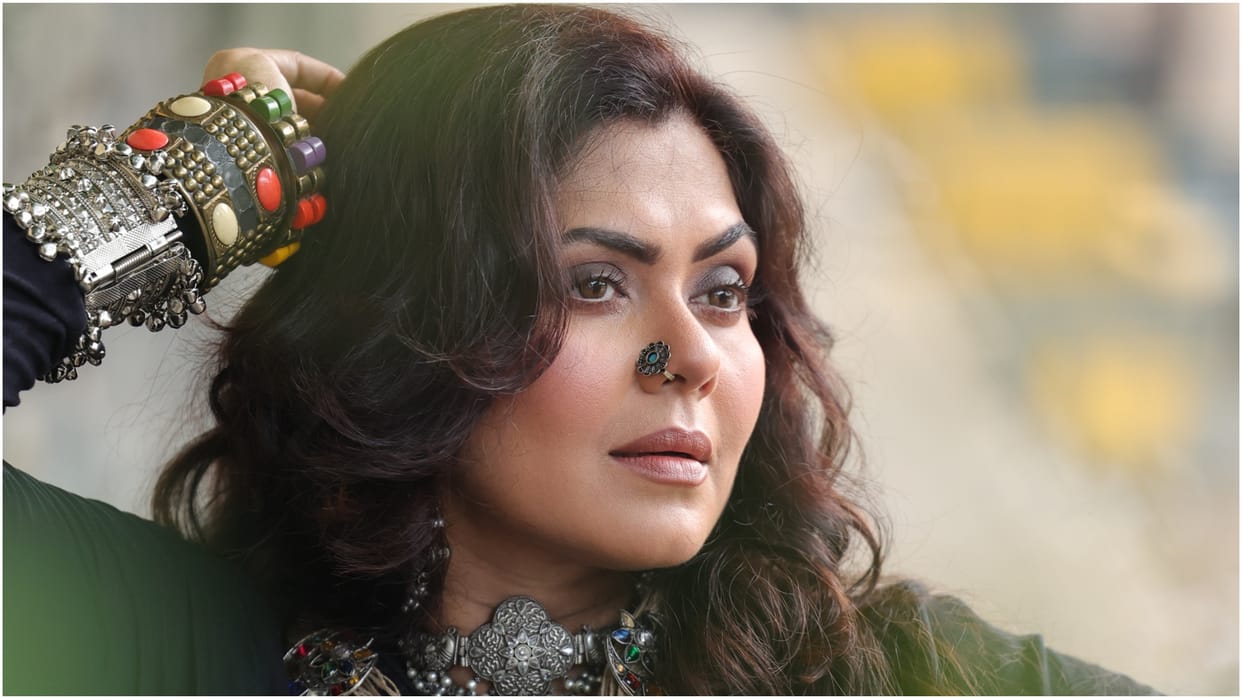 Bhojpuri cinema actress Rinku Ghosh going to comeback with movie Resham Ki Dori after marriage
