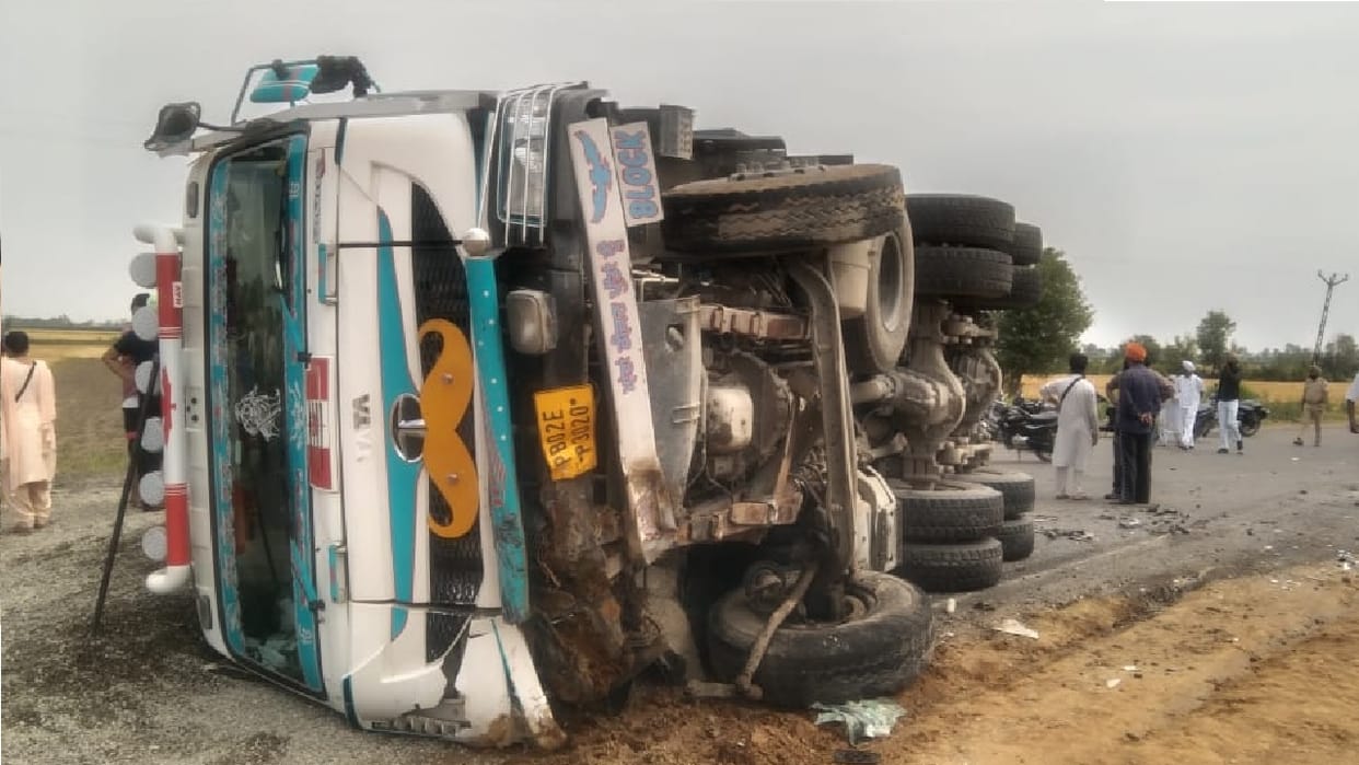 Four members of a family died in a road accident in Punjab. They were returning home after dropping their gran