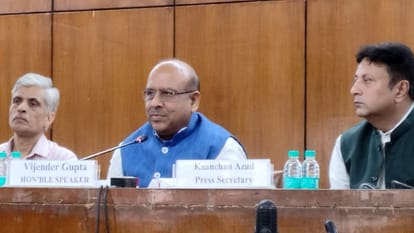 BJP: 'Glass wall' removed from Delhi Assembly, this action was becoming an obstacle in democracy