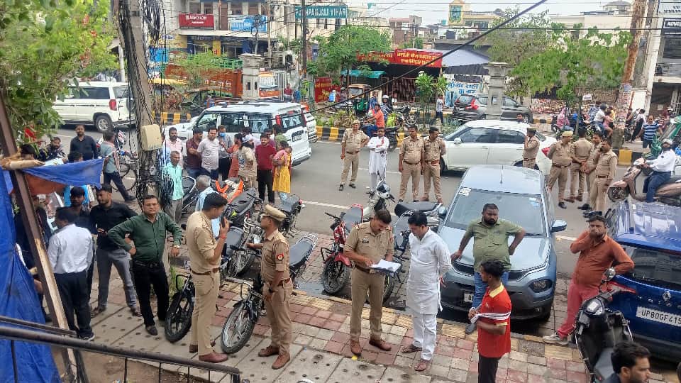 After killing jeweller during robbery police made rings disappear from  body
