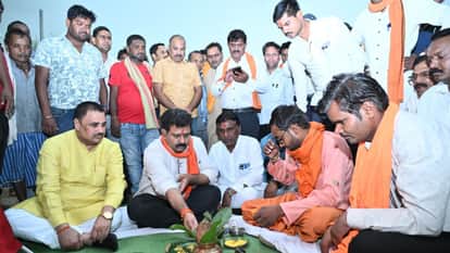 Deputy CM performed Bhoomi Pujan for road construction worth Rs 5.43 crore in Kabirdham