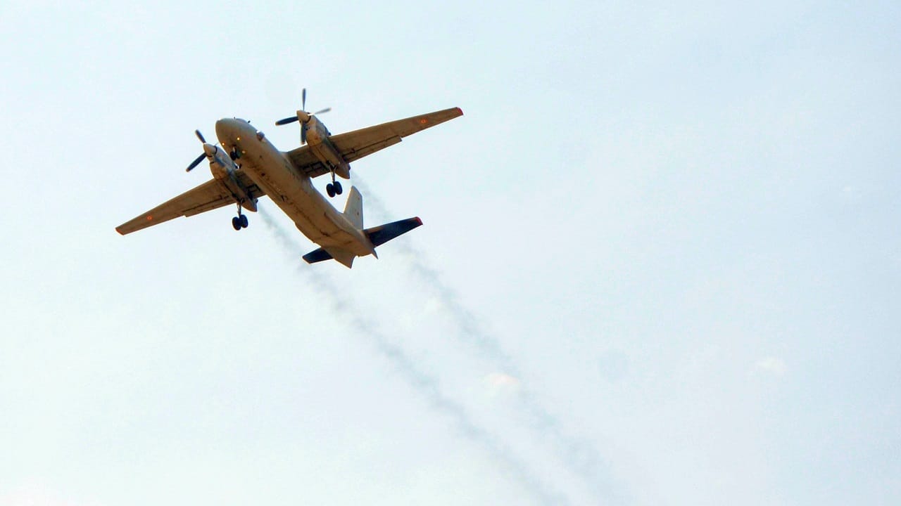 Fighter jets landed on Ganga Expressway people filled with excitement in shahjahanpur