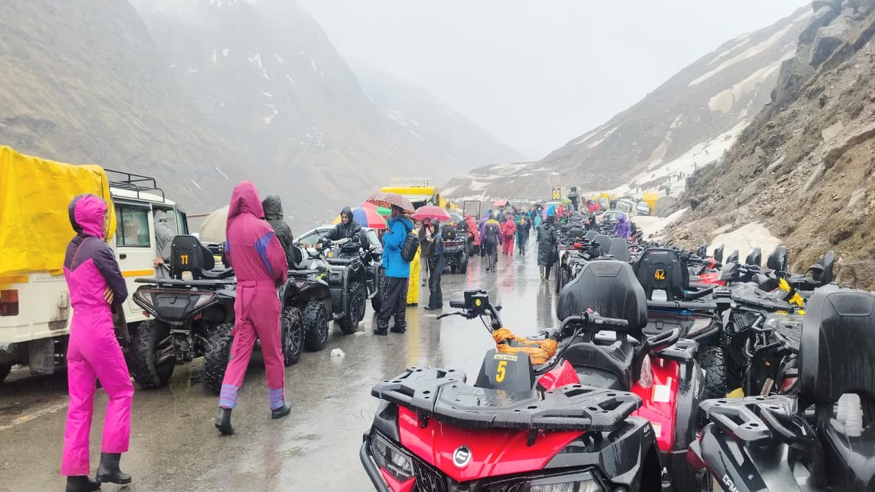 Two and a half thousand tourist vehicles reached the tourist city of Manali in two days, crowd also in Koksar