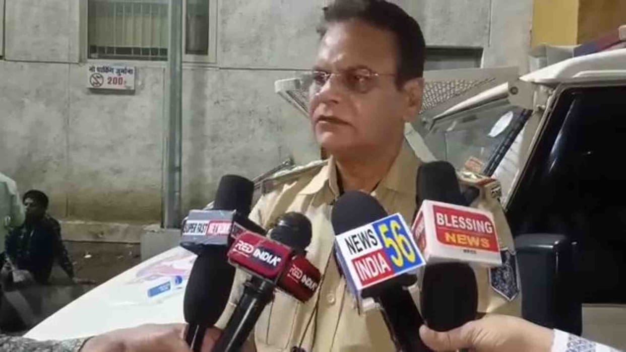 Bhopal Love Jihad Case: Main Accused Farhan Shot in Short Encounter While Snatching Pistol News in Hindi