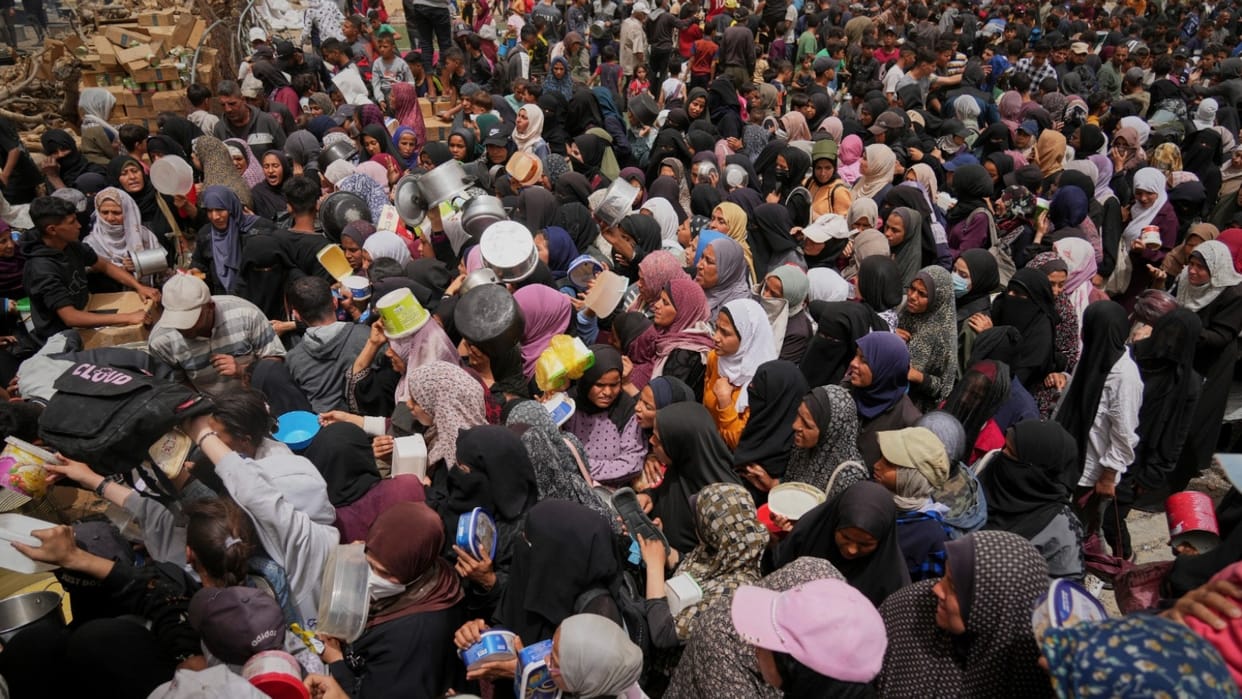UN blames deaths during distribution of relief material in Gaza, says Israel is increasing mass killings