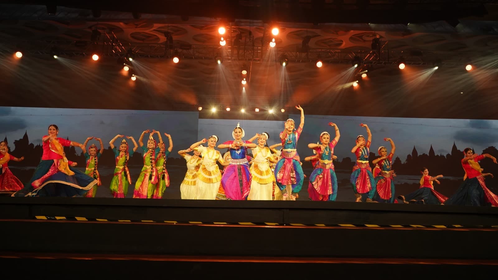 MP News: Presentation of 'Amritsya Madhya Pradesh': Audience impressed by glimpse of cultural heritage and tou