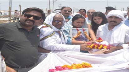 Ashes of Shubham Dwivedi, killed in Pahalgam terror attack immersed in Sangam
