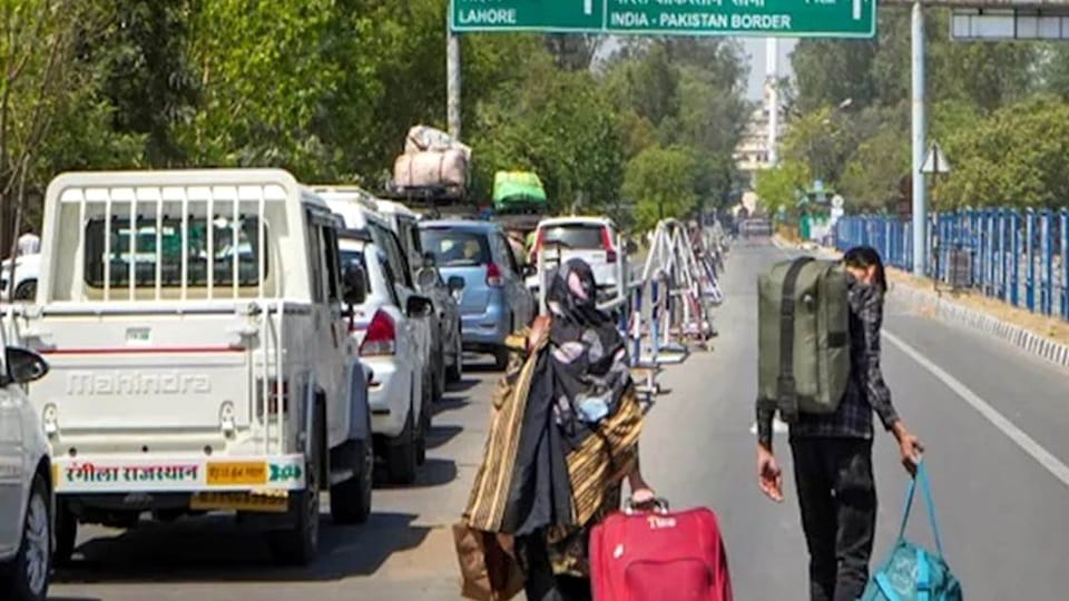 Attari Wagah Border gates opened Pakistani citizens returned to their country