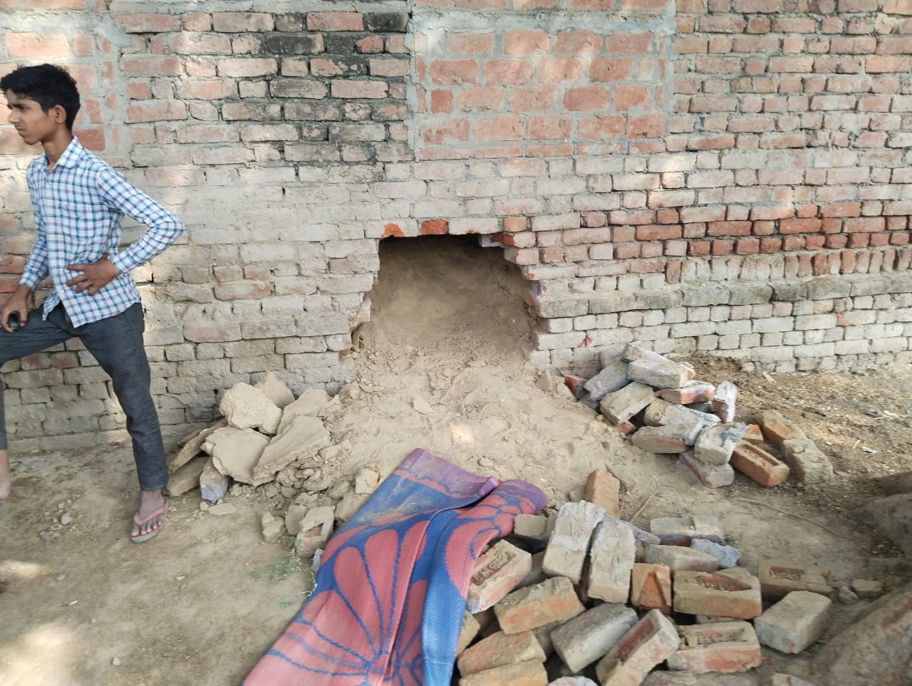 Villagers got angry due to theft incident scuffle and stone pelting with policemen
