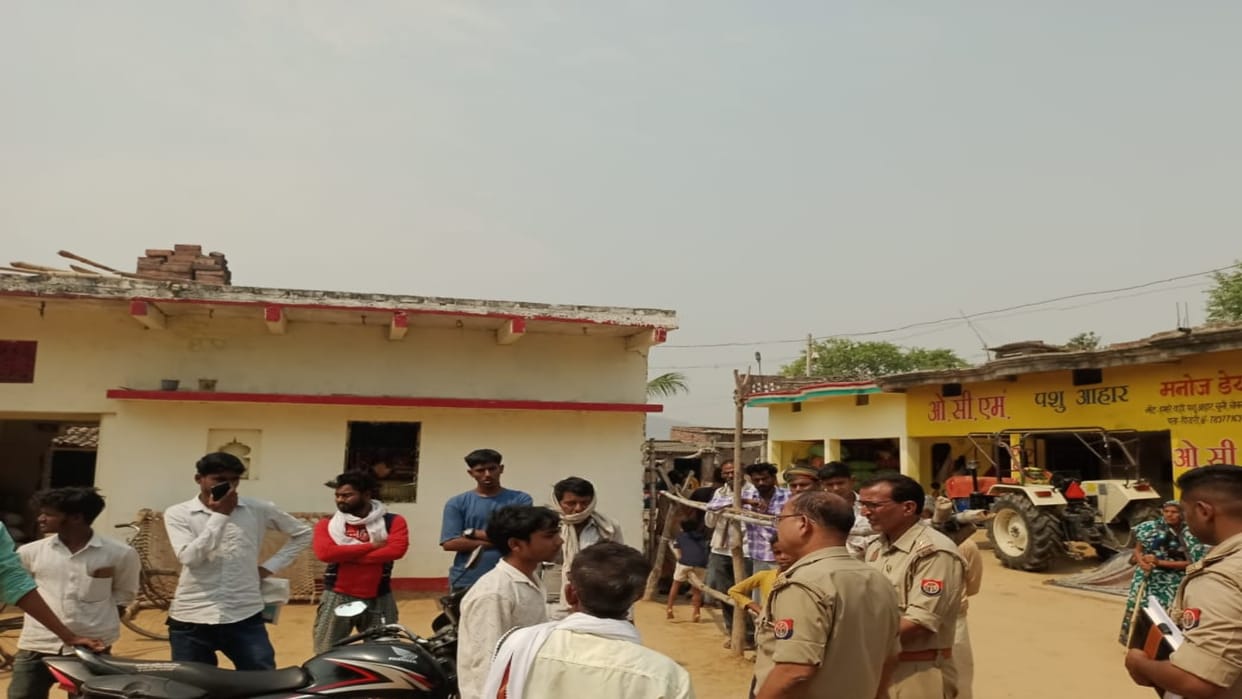 A youth was beaten to death at a liquor shop in Koraon, police started investigation