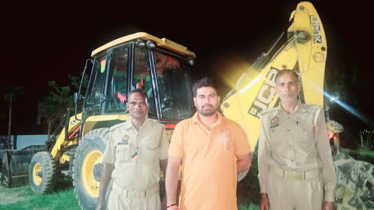 Mining was going on in the dark of night JCB and three tractors seized