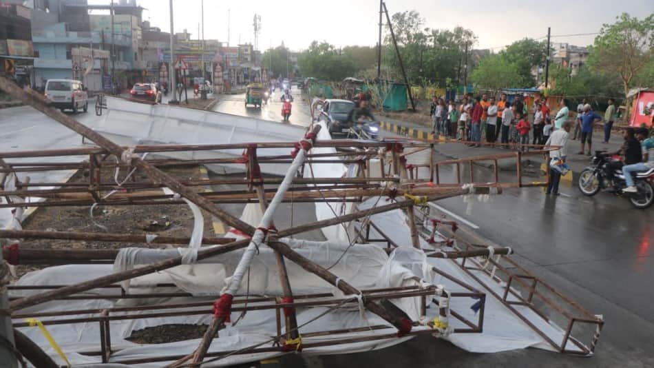 Indore Weather News: Sudden Rain, Hailstorm and Power Outage Cause Chaos Across the City