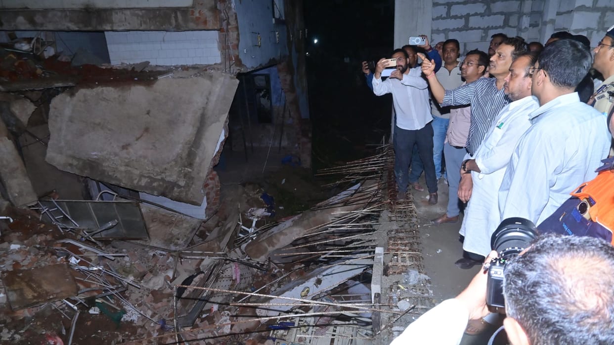 Jharkhand News: Major accident in Jamshedpur MGM Hospital, 3 people died due to roof collapse, government anno