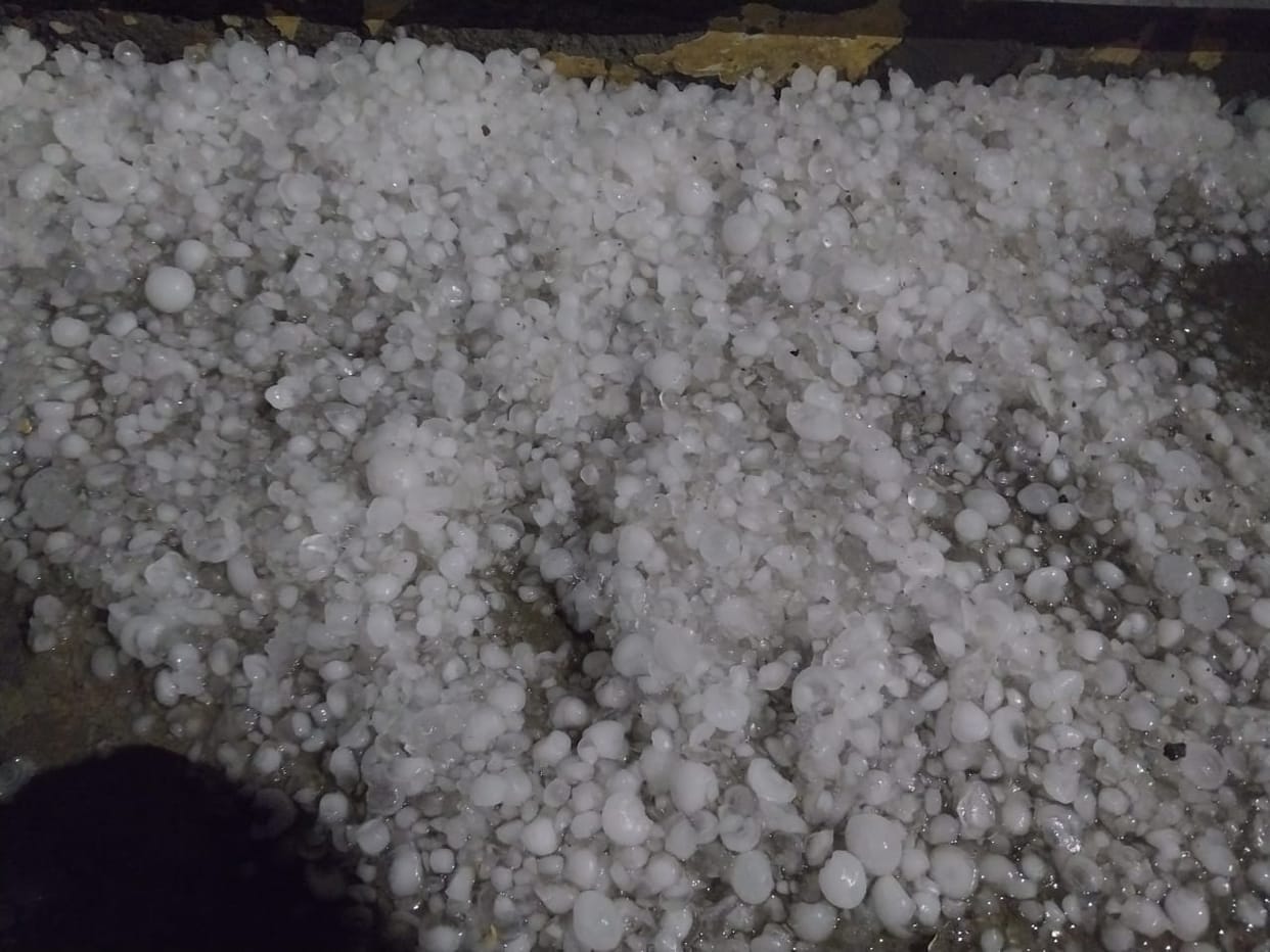 Uttarakhand Weather Heavy hailstorm in Dehradun late night orange alert issued For Rainfall