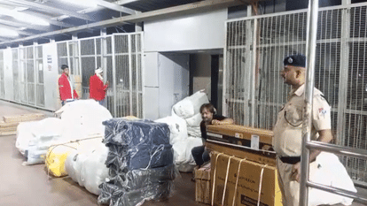 Goods worth lakhs seized in train