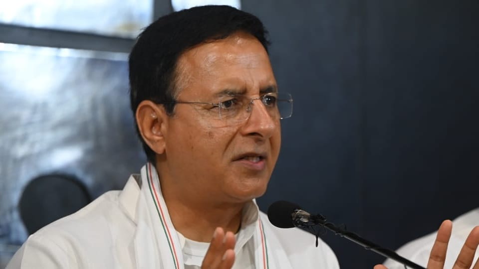 Congress Leader Randeep Surjewala comments at Center in water dispute