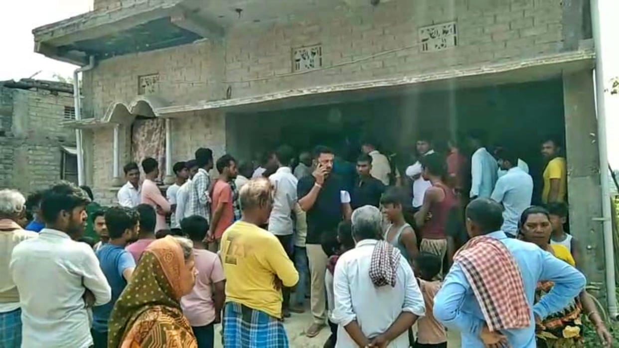 Samastipur News: Husband was watching cricket match in neighbor's house, wife hanged herself with dupatta