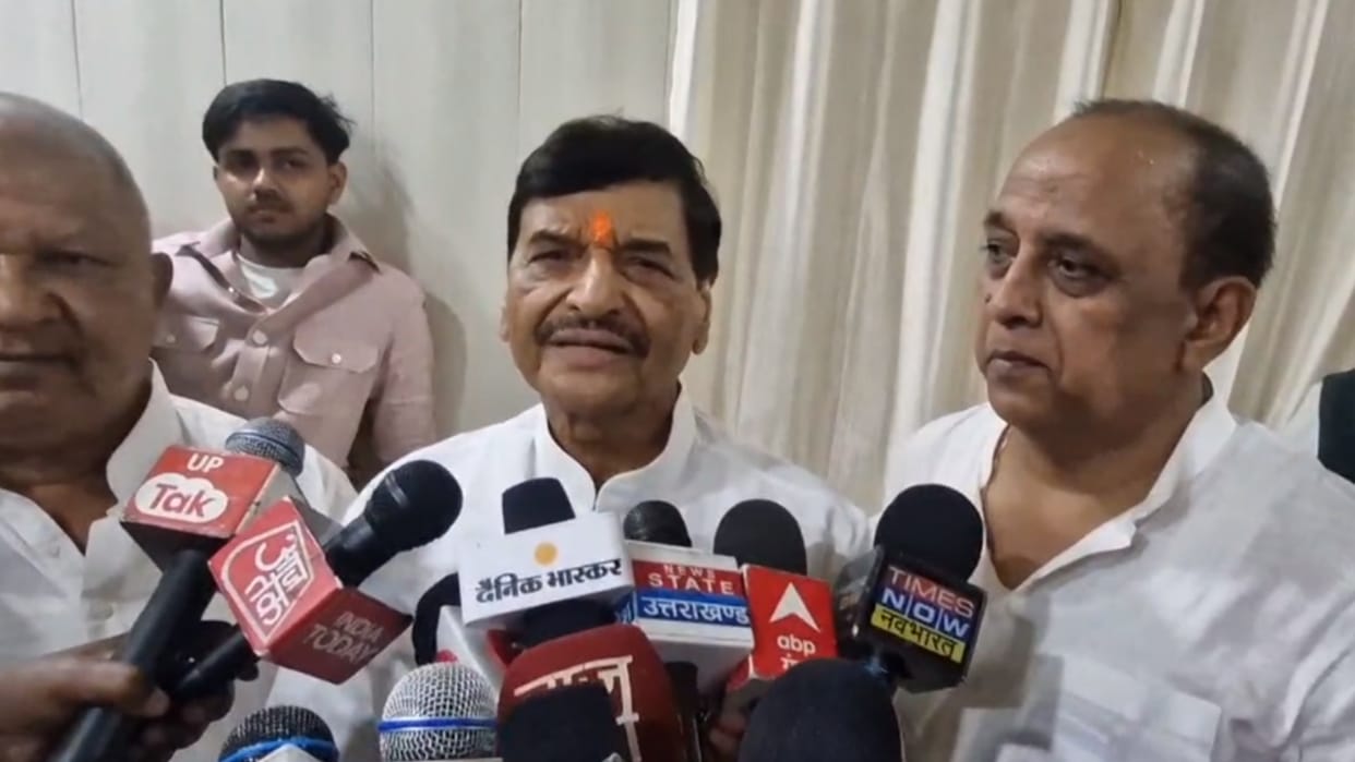 Shivpal Singh Yadav says karni Sena is like terrorists.