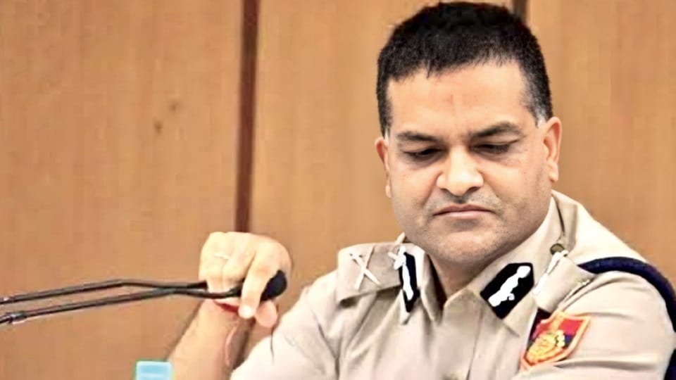 Former Chandigarh DGP Surendra Yadav sent to Naxal area