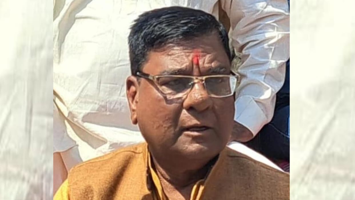 Bahraich: Deadly attack on former MP, workers saved his life by hiding in a room, 38 people had arrived with w