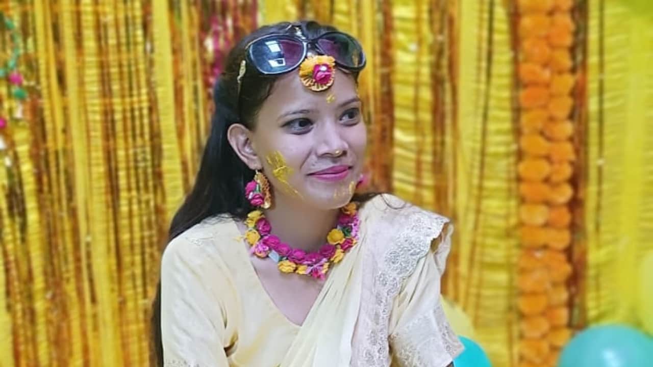 Bride dies of heart attack before marriage see the video in Budaun