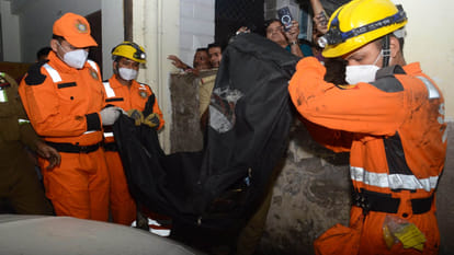 A couple and their three daughters died in the Chamanganj fire incident
