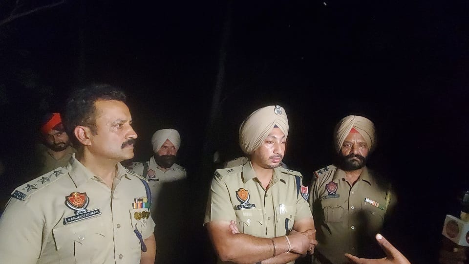 Police encounter in Batala and Hoshiarpur two drug smugglers injured