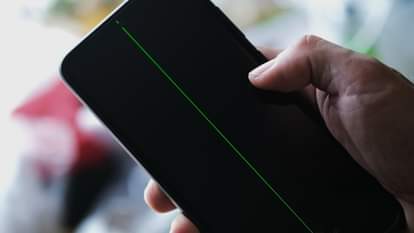 How to fix green line on phone screen