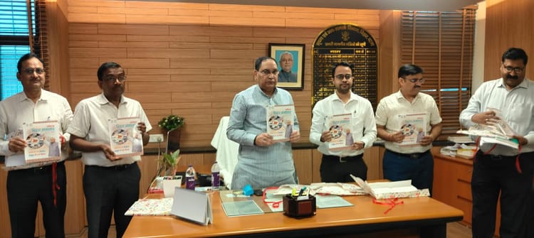 Bihar News: सूचना मंत्री ने ‘बिहार समाचार’ के वार्षिकांक 2024 का किया विमोचन, सीएम नीतीश कुमार की तारीफ भी की