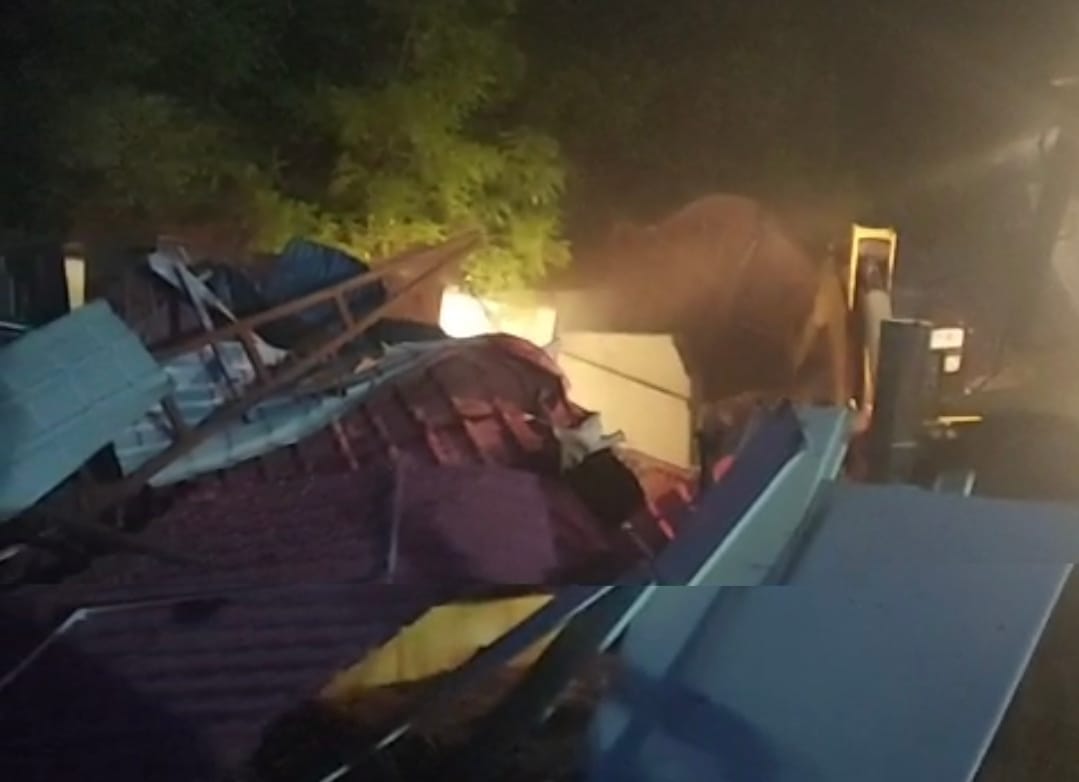 MP News: Big action by the administration in the love jihad case, bulldozer ran on Club 90, illegal constructi