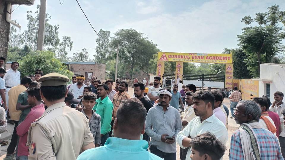 Two youths were beaten to death at wedding in Amethi villagers blocked road by placing their bodies