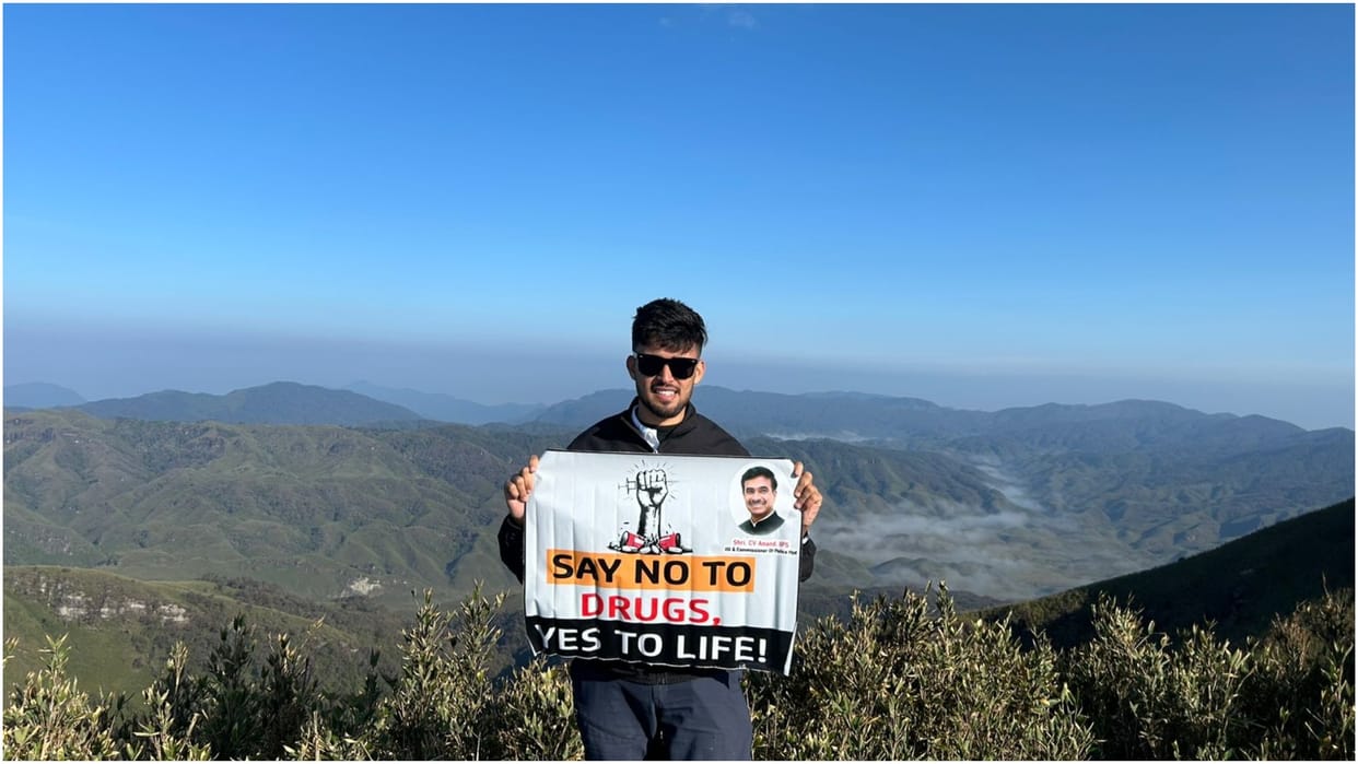 Telangana: A person waged a unique war against drugs and betting apps; Climbing the highest peak of Manipur