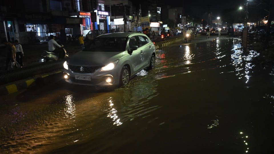 Moradabad: Drain collapsed in light rain, government summoned the report, project is being prepared with 25 cr