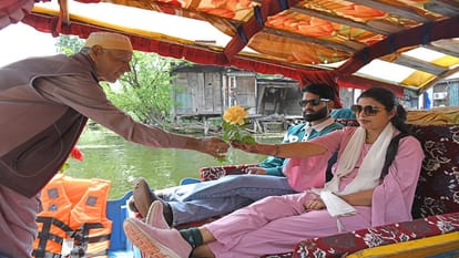 Pahalgam full of tourists again 20 people arrived from Mumbai