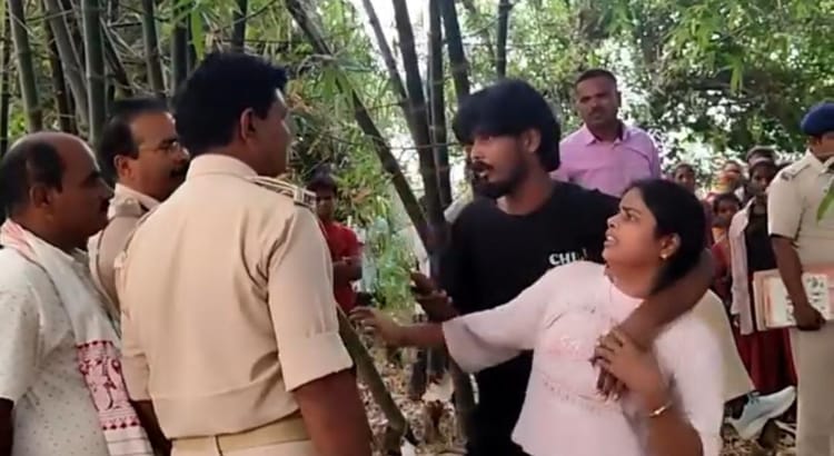 Bihar News: सलेहपुर में वृद्ध की संदिग्ध मौत, परिजनों ने हत्या कर शव फेंकने का लगाया आरोप; पुलिस जांच में जुटी