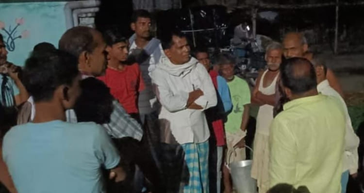 Bihar News: खेत देखने गए बुजुर्ग पर गिरा ठनका, मौके पर हुई दर्दनाक मौत, परिवार में मचा कोहराम