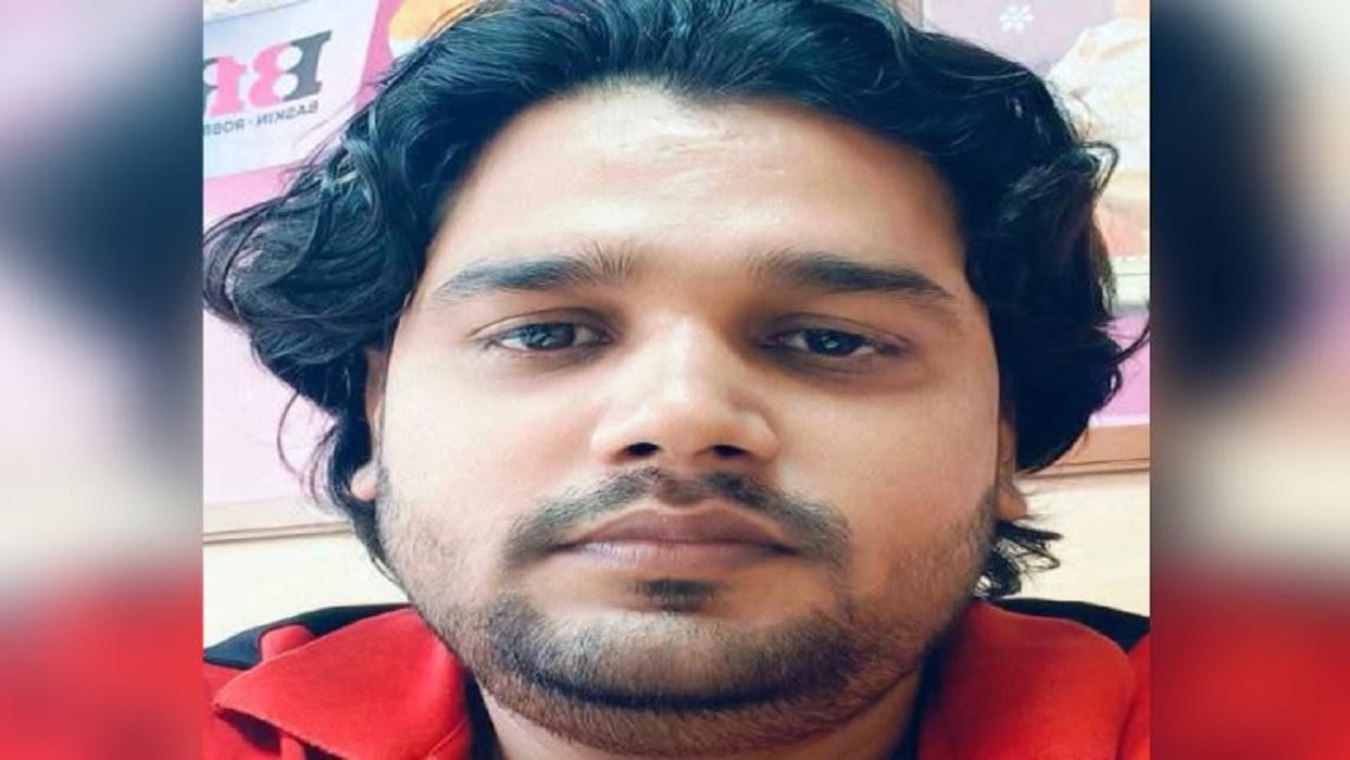 accused of Jogi Nawada firing incident surrendered in the court in Bareilly