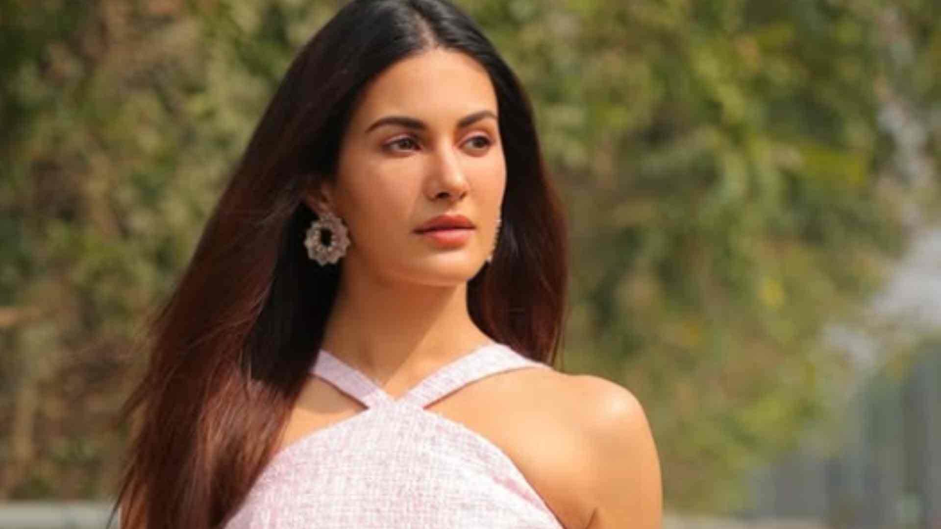 Amyra Dastur Birthday: Know About Actress career Movies life story and unknown facts