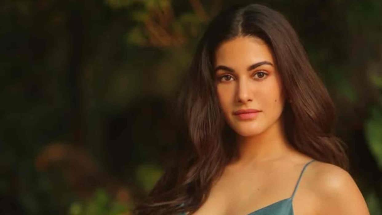 Amyra Dastur Birthday: Know About Actress career Movies life story and unknown facts
