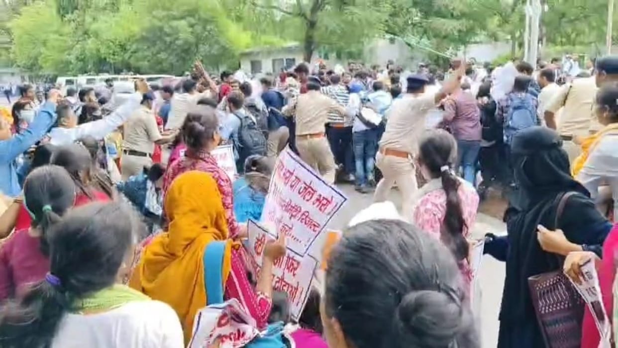 Bihar News : Bihar Police lathicharged BPSC TRE-3 candidates CM House