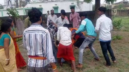 Bihar News Chaos after death of Bihar youth in Bengal mob beat up man in Vaishali broke police vehicle