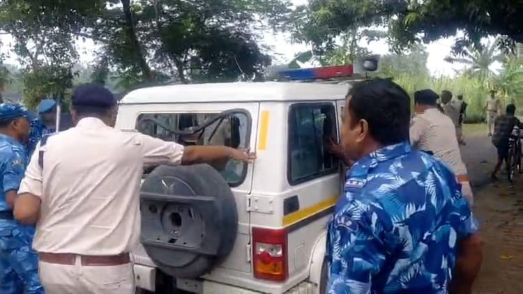 Bihar News: बिहार के युवक की बंगाल में मौत के बाद बवाल, भीड़ ने एक शख्स को पीटा, तोड़ डाली पुलिस की गाड़ी