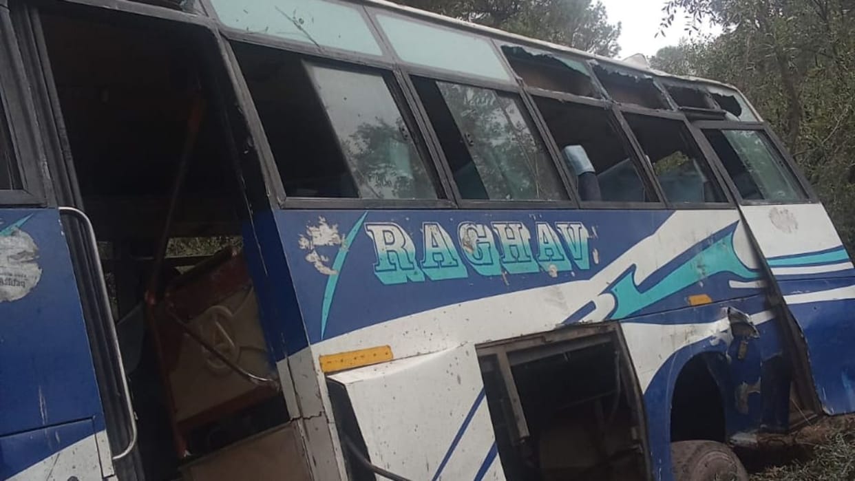 Jammu Road Accident: Tragic bus accident in Mendhar, two dead, more than 30 injured; Police engaged in investi