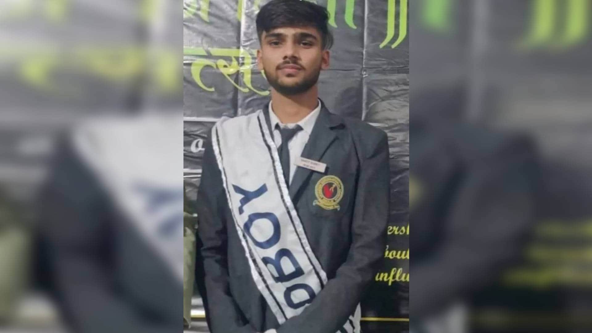 साकेत दुबे